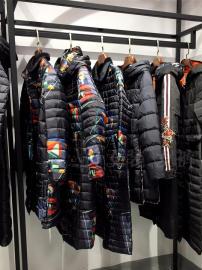 圖 反季清倉高端女裝品牌寶萊國際2018冬季羽絨服中長款尾貨批發(fā) 重慶服裝 鞋帽 箱包